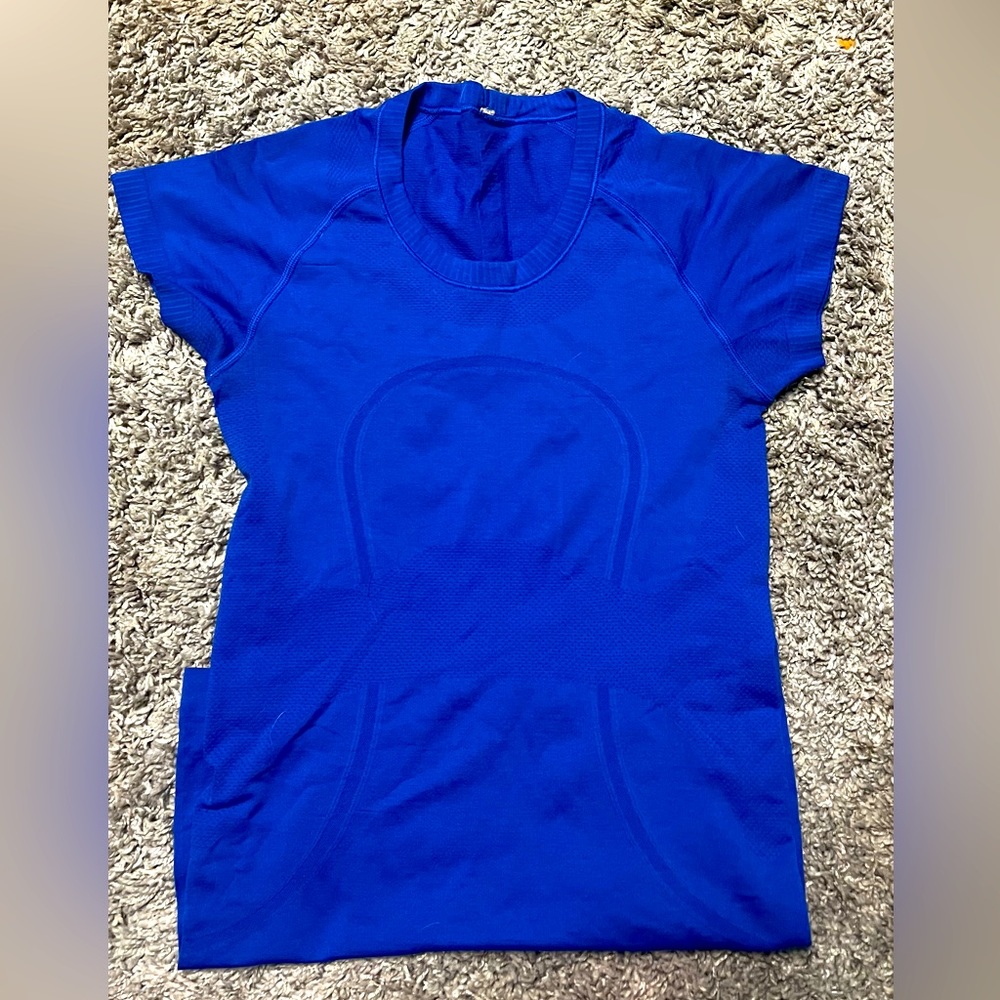 Lululemon Swiftly Tech Short Sleeve Shirt 2.0
SILVERESCENT SEAMLESS